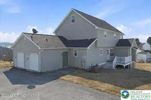 104 Corine Way, Ross Twp, PA 18353 - Photo 6