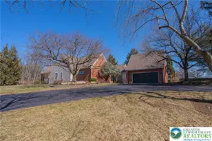 2475 Houghton Lean, Lower Macungie Township, PA 18062 - Photo 2