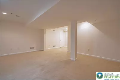 278 Milkweed Drive, Upper Macungie Township, PA 18104 - Photo 32