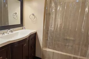 614 E Main St, Bath Boro, PA 18014 - Photo 6