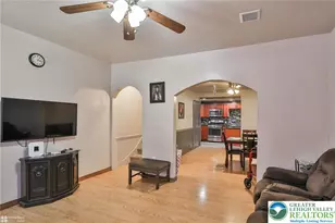 1012 Seneca St, Fountain Hill Boro, PA 18015 - Photo 8