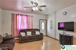 1012 Seneca St, Fountain Hill Boro, PA 18015 - Photo 4