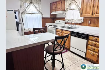 2329 S Law Street, Allentown City, PA 18103 - Photo 4