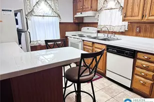 2329 S Law St, Allentown City, PA 18103 - Photo 4