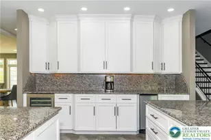 2100 Fox Hollow Ln, Upper Hanover Twp, PA 18041 - Photo 10