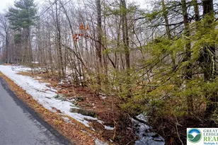 Bristol Circle W, Middle Smithfield, PA 18302 - Photo 4