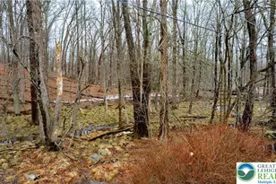 290 Nottingham Way, Middle Smithfield, PA 18302 - Photo 2