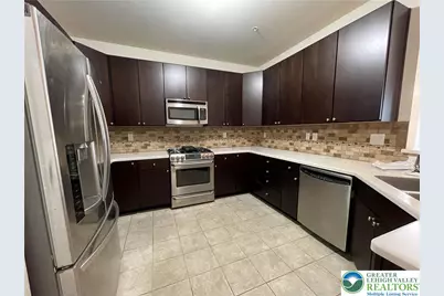 637 Mulberry Drive, Lower Nazareth Twp, PA 18064 - Photo 6