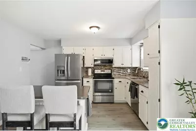 418 Carolina Avenue, Whitehall Township, PA 18052 - Photo 14