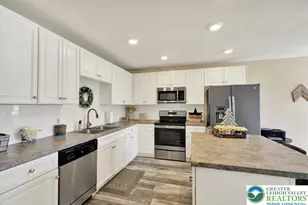 1034 Yarn Ct, Mohrsville, PA 19541 - Photo 6