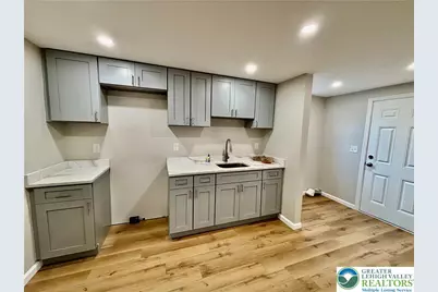 11 Early Street, Wilson Boro, PA 18042 - Photo 6