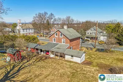 442 Franklin Street, Alburtis Boro, PA 18011 - Photo 2