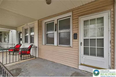 622 E Locust Street, Bethlehem City, PA 18018 - Photo 4