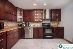 557 Lakeside Dr, Stroud Twp, PA 18301 - Photo 14