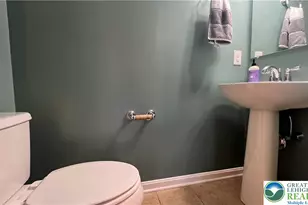 8536 Mayfair Ct, Upper Macungie Township, PA 18031 - Photo 12