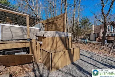 121 Algonquin Trail, Tunkhannock Twp, PA 18210 - Photo 32