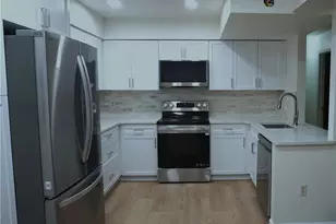 4651 Cheryl Dr, Hanover Twp, PA 18017 - Photo 4