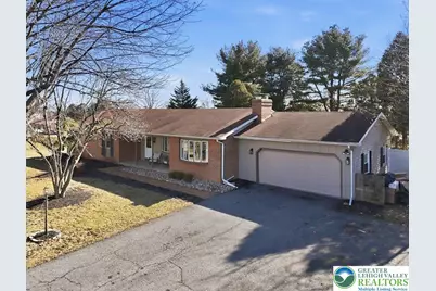5429 Curtis Drive, North Whitehall Township, PA 18078 - Photo 2