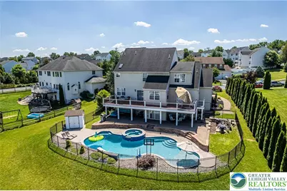 202 McNair Circle, Allen Township, PA 18067 - Photo 8