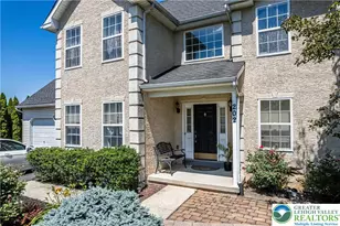 202 McNair Cir, Allen Township, PA 18067 - Photo 2