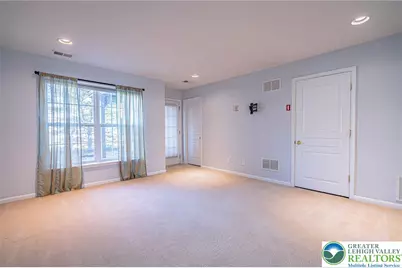 5207 Chandler Way, South Whitehall Township, PA 18069 - Photo 6