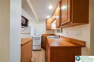 325 E Saucon St, Hellertown Boro, PA 18055 - Photo 14