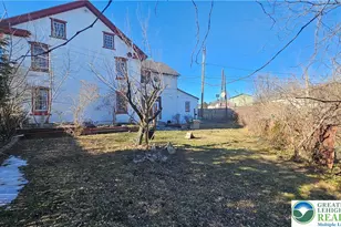 253 W Main St, Bath Boro, PA 18014 - Photo 2