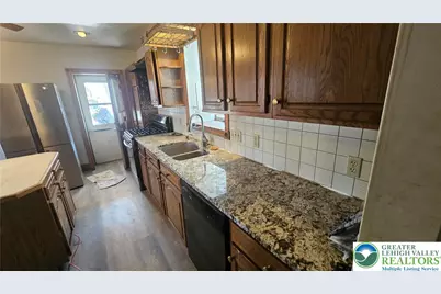 253 W Main Street, Bath, PA 18014 - Photo 6