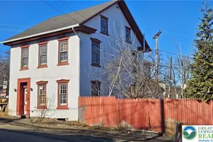 253 W Main St, Bath, PA 18014 - Photo 1