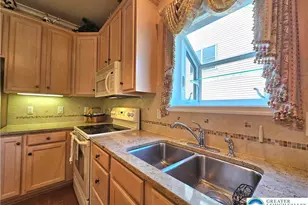 35 Inverness Ln, Palmer Twp, PA 18045 - Photo 8