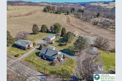 6245 Vera Cruz Road, Upper Milford Township, PA 18049 - Photo 4