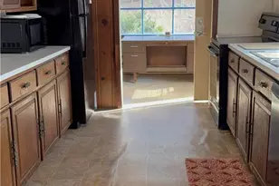 102 Creek Dr, Polk Twp, PA 18058 - Photo 2