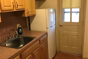 728 Linden St, Bethlehem City, PA 18018 - Photo 2