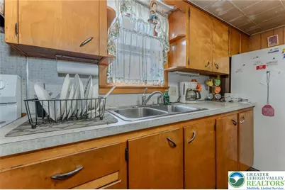 1358 Blue Mountain, Lehigh Township, PA 18038 - Photo 18