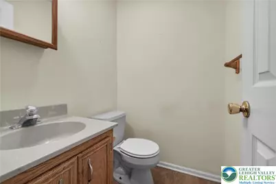 5514 Grace Avenue, Hanover Twp, PA 18017 - Photo 10