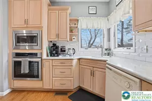 281 Bear Creek Lake Dr, Penn Forrest, PA 18229 - Photo 18