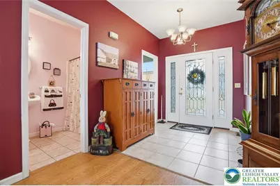 281 Bear Creek Lake Drive, Penn Forrest, PA 18229 - Photo 4