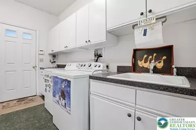 281 Bear Creek Lake Drive, Penn Forrest, PA 18229 - Photo 38