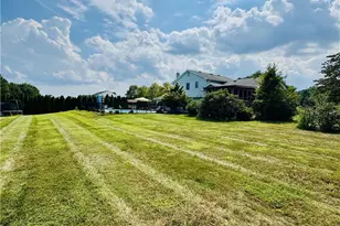 336 Nazareth Dr, Moore Township, PA 18064 - Photo 2