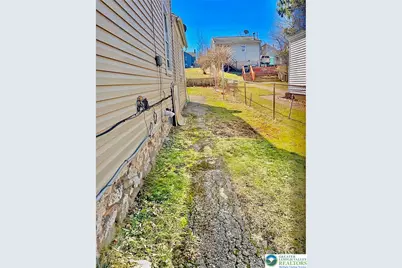 424 E Cranberry Avenue, Hazle Township, PA 18201 - Photo 34