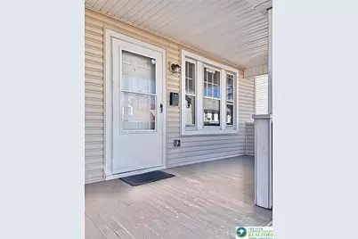 424 E Cranberry Avenue, Hazle Township, PA 18201 - Photo 4