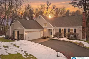 128 Stoneleigh Dr, East Stroudsburg, PA 18301 - Photo 2