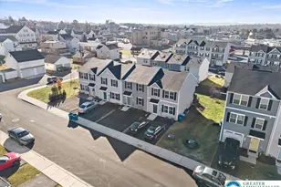 2142 Cross Country Rd, Northampton Boro, PA 18067 - Photo 6