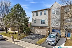 2555 Chestnut Ln, Forks Twp, PA 18040 - Photo 2