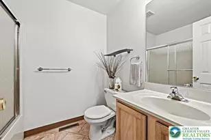 2555 Chestnut Ln, Forks Twp, PA 18040 - Photo 20