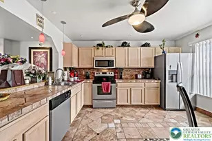 2555 Chestnut Ln, Forks Twp, PA 18040 - Photo 10