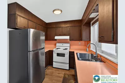 602 E Lexington Street #C, Salisbury Township, PA 18103 - Photo 18