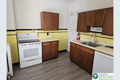 10 Leisenring Street, Lansford, PA 18232 - Photo 6