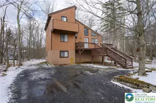 1783 Rolling Hills Dr, Tobyhanna, PA 18466 - Photo 1