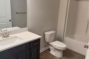 1036 Blake St, Bethlehem City, PA 18017 - Photo 2